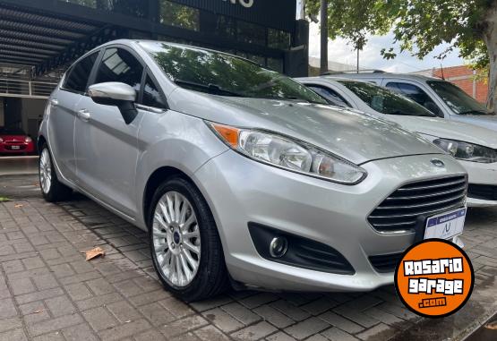 Autos - Ford Fiesta Titanium 2015 Nafta 48000Km - En Venta