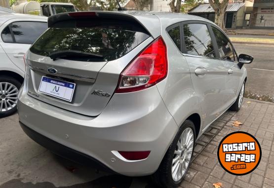 Autos - Ford Fiesta Titanium 2015 Nafta 48000Km - En Venta