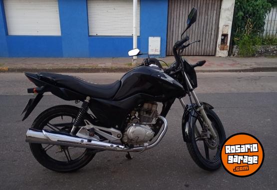 Motos - Honda New titan 150 2018 Nafta 43000Km - En Venta