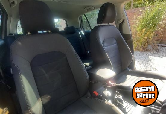 Autos - Volkswagen Golf 2018 Nafta 81000Km - En Venta