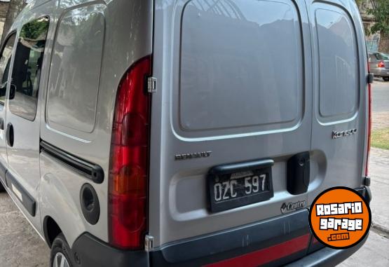 Utilitarios - Renault Kangoo 2015 GNC 199000Km - En Venta