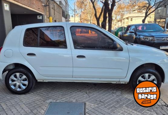 Autos - Renault Clio pack plus exigentes 2014 Nafta 98000Km - En Venta