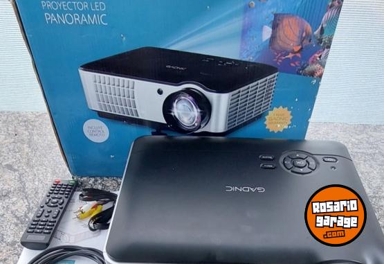 Electr�nica - Vendo Proyector con pantalla Gadnic - En Venta