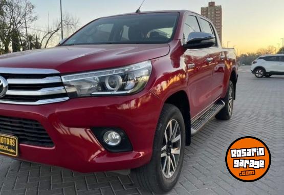 Camionetas - Toyota HILUX 2.8 SRX 4X4 2017 Diesel 120000Km - En Venta