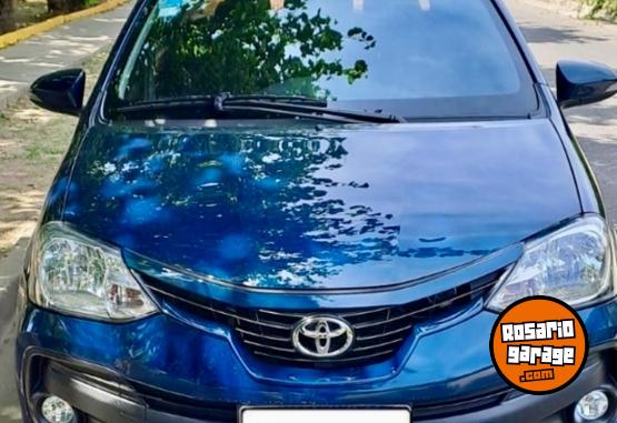 Autos - Toyota Etios 2017 Nafta 149000Km - En Venta