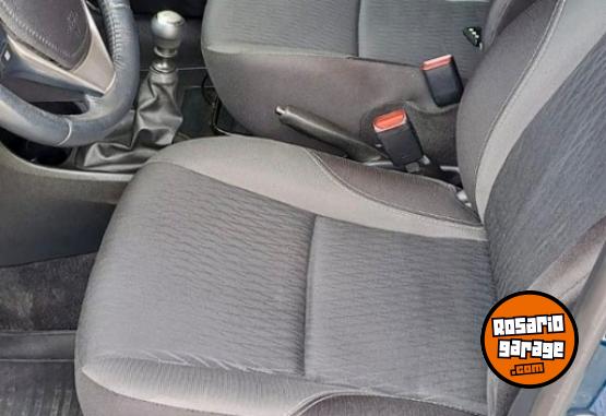 Autos - Toyota Etios 2017 Nafta 149000Km - En Venta