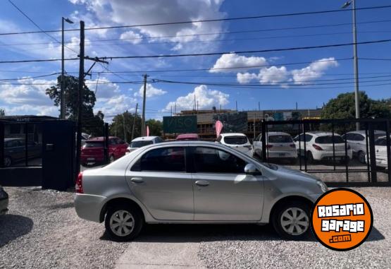 Autos - Toyota ETIOS 1.5 XS 2015 Nafta  - En Venta