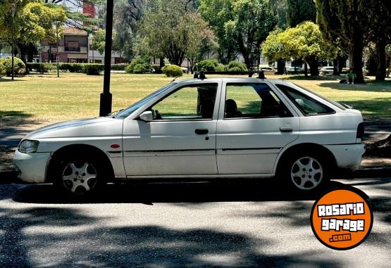 Autos - Ford 2000 2000 GNC 123265Km - En Venta