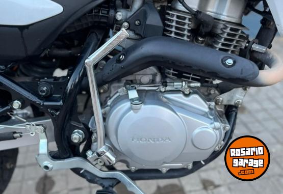 Motos - Honda XR 150 L 2022 Nafta 21988Km - En Venta