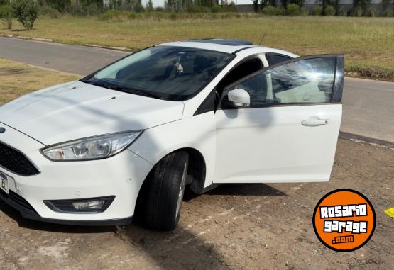 Autos - Ford Focus se plus 2019 Nafta 83000Km - En Venta