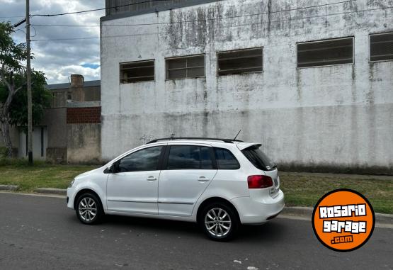 Autos - Volkswagen Suran higline 2013 Nafta 132000Km - En Venta