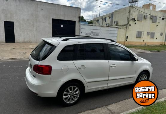 Autos - Volkswagen Suran higline 2013 Nafta 132000Km - En Venta