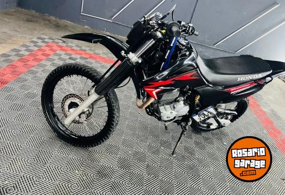 Motos - Honda Tornado 2019 Nafta 29000Km - En Venta