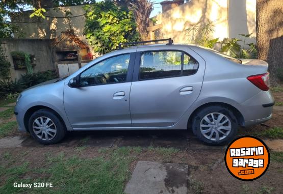 Autos - Renault Logan 2015 GNC 265000Km - En Venta