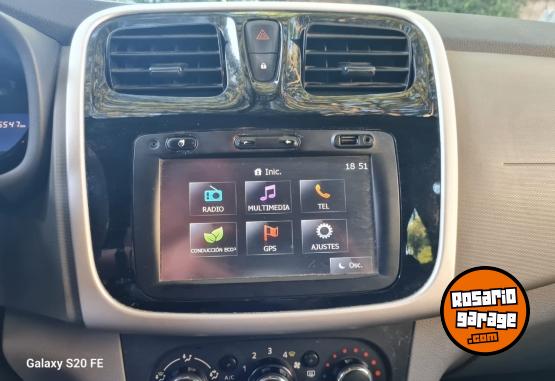 Autos - Renault Logan 2015 GNC 265000Km - En Venta