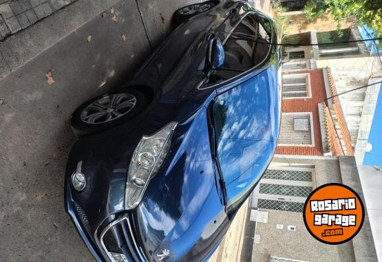 Autos - Peugeot 208 2014 Nafta 100000Km - En Venta