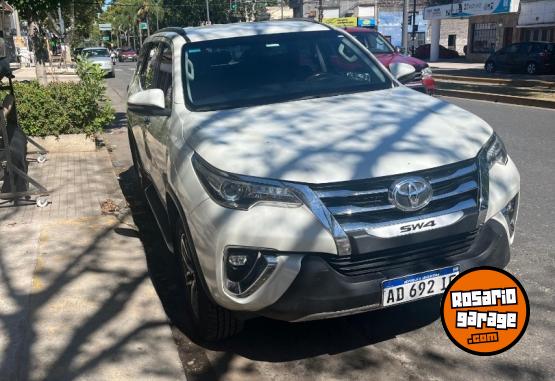 Camionetas - Toyota Toyota SW4 2.8 Srx 204Cv 2019 Diesel 90000Km - En Venta