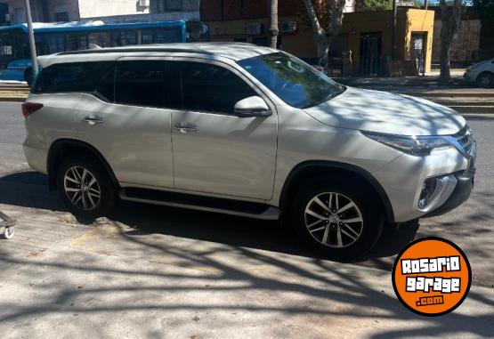 Camionetas - Toyota Toyota SW4 2.8 Srx 204Cv 2019 Diesel 90000Km - En Venta