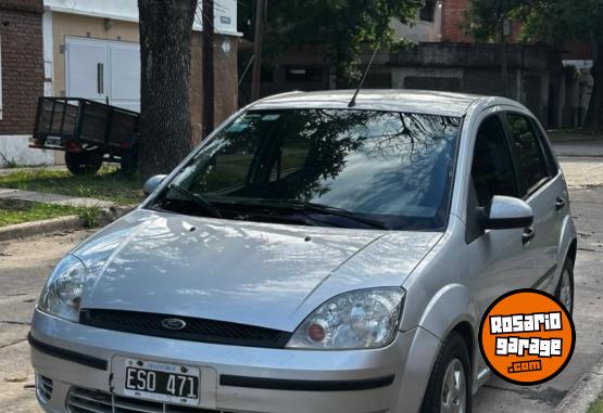 Autos - Ford fiesta 2004 Nafta 137000Km - En Venta