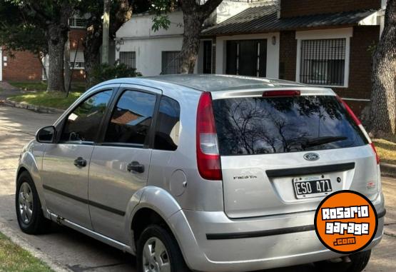 Autos - Ford fiesta 2004 Nafta 137000Km - En Venta