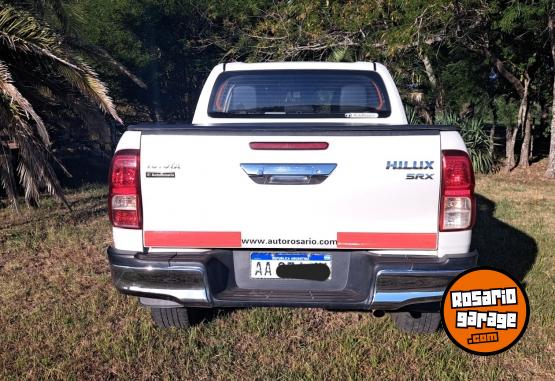 Camionetas - Toyota HILUX SRX 2016 Diesel 260000Km - En Venta