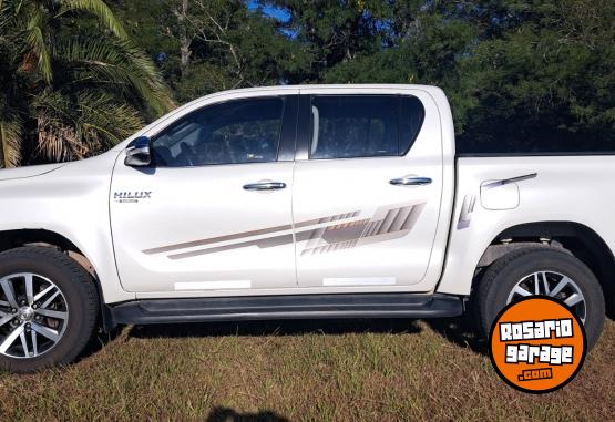 Camionetas - Toyota HILUX SRX 2016 Diesel 260000Km - En Venta