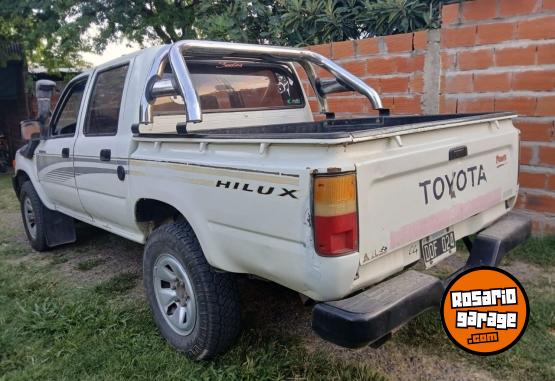 Camionetas - Toyota Hilux 2000 Diesel 111111Km - En Venta
