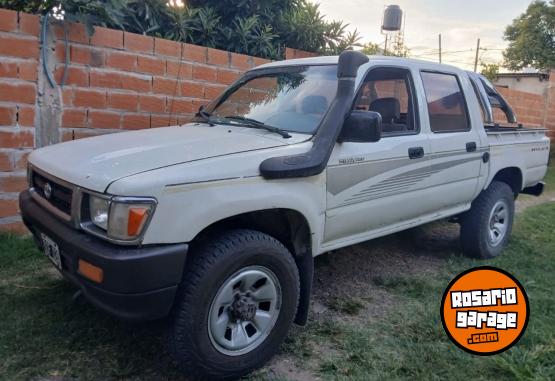Camionetas - Toyota Hilux 2000 Diesel 111111Km - En Venta