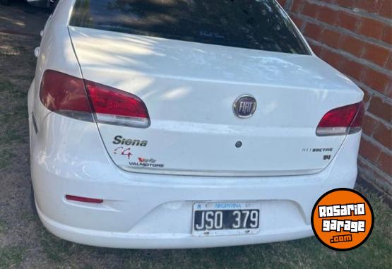 Autos - Fiat siena attractive 2011 Nafta 201000Km - En Venta