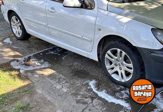 Autos - Peugeot Mod 2002.  Rural 2.0 HDI 2002 Diesel 123Km - En Venta