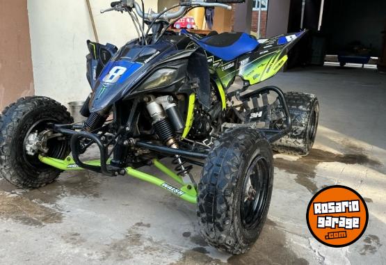 Cuatris y UTVs - Yamaha YFZ 450R SE 2014  200Km - En Venta