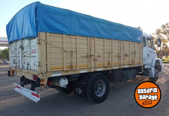 Camiones y Gr�as - MERCEDES BENZ L1620 - En Venta