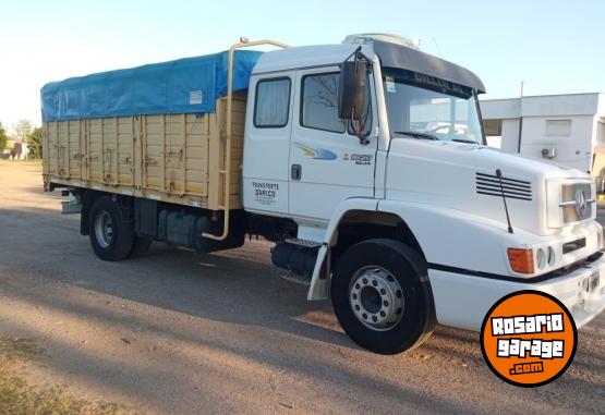 Camiones y Gr�as - MERCEDES BENZ L1620 - En Venta