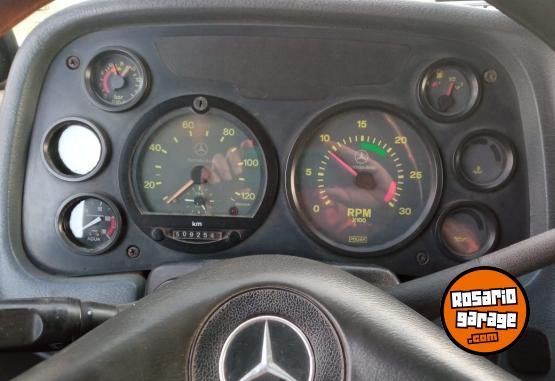 Camiones y Gr�as - MERCEDES BENZ L1620 - En Venta