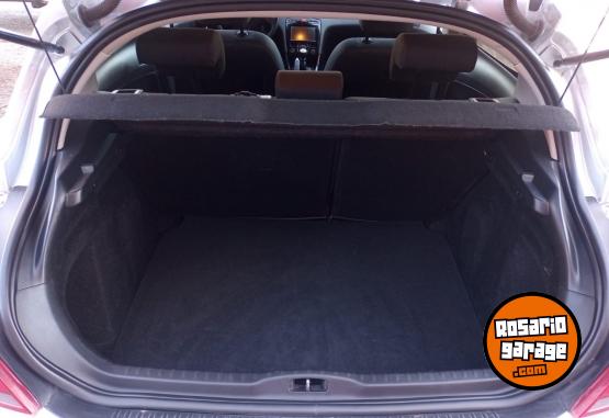 Autos - Peugeot Allure 1.6 hdi 2017 Diesel 140000Km - En Venta