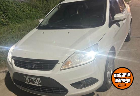 Autos - Ford focus trend plus 2010 Nafta 111111Km - En Venta