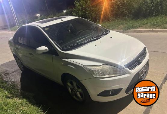 Autos - Ford focus trend plus 2010 Nafta 111111Km - En Venta