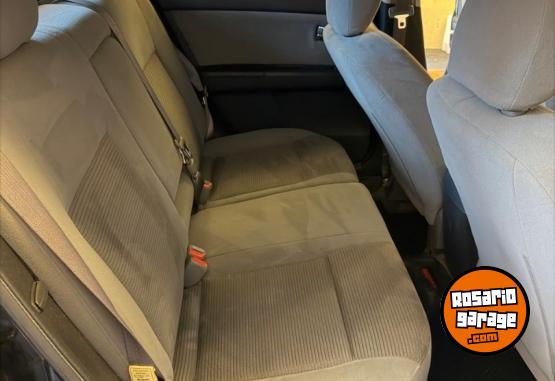 Autos - Nissan Sentra 2011 GNC 181000Km - En Venta