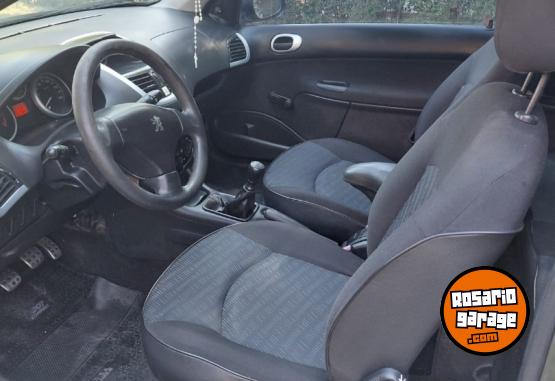 Autos - Peugeot 207 2009 Nafta 214000Km - En Venta