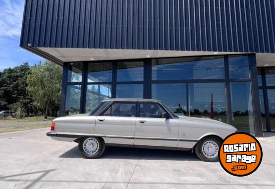 Cl�sicos - FALCON 3.6 GHIA 4P - En Venta