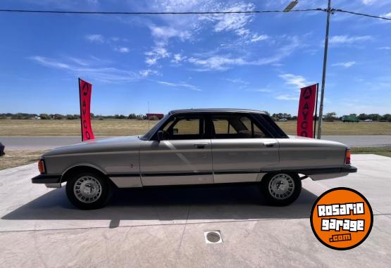 Cl�sicos - FALCON 3.6 GHIA 4P - En Venta