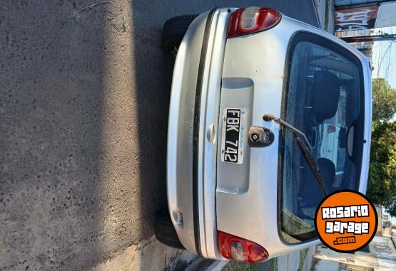 Autos - Chevrolet Corsa 2005 Nafta 232000Km - En Venta