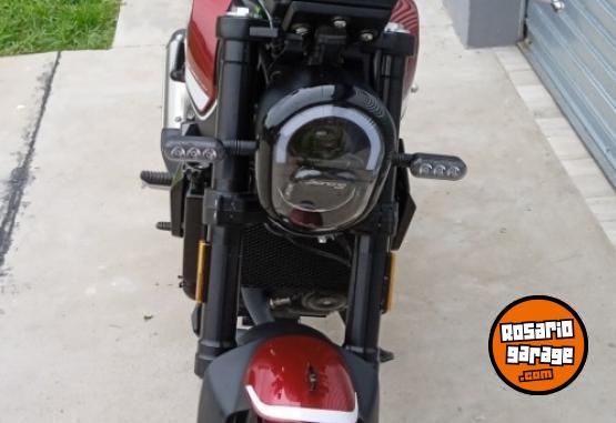 Motos - Benelli Leoncino 2024 Nafta 2200Km - En Venta