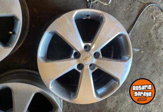 Accesorios para Autos - Llantas de cruze - En Venta