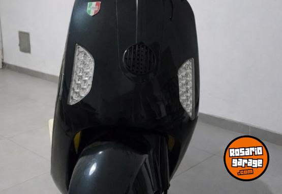 Motos - Motomel strato euro 2023 Nafta 6600Km - En Venta