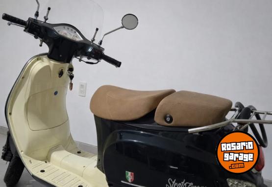 Motos - Motomel strato euro 2023 Nafta 6600Km - En Venta