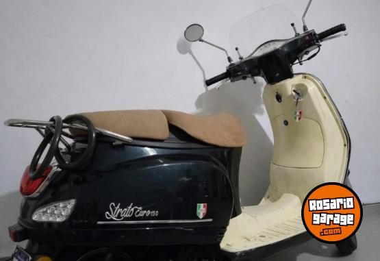 Motos - Motomel strato euro 2023 Nafta 6600Km - En Venta