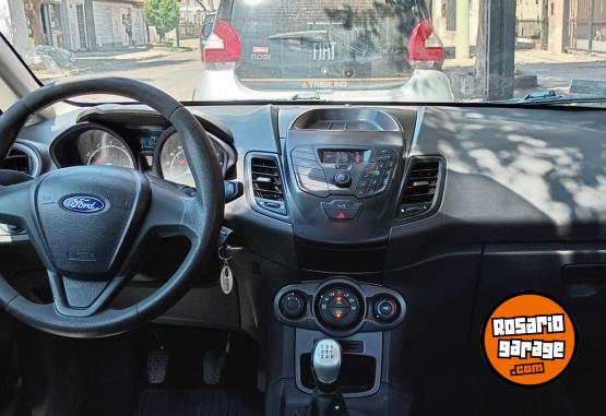 Autos - Ford Fiesta 2014 Nafta 144000Km - En Venta