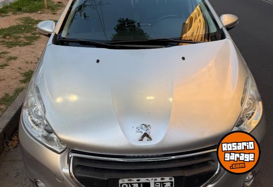 Autos - Peugeot 208 feline pack cuir 2014 Nafta 116000Km - En Venta