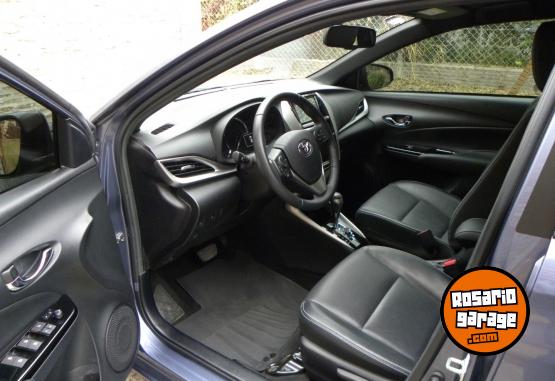 Autos - Toyota Yaris 2021 Nafta 14000Km - En Venta